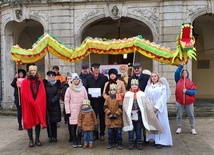 W orszak włączyły się władze miasta, powiatu i gminy.