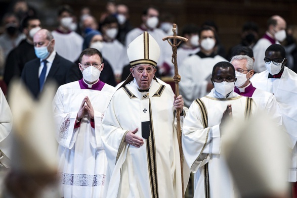 Papież: pójdźmy z Mędrcami do „szkoły pragnień”