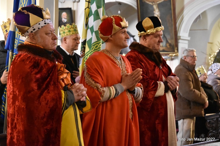 Żagań. Kolędowanie i pokłon Dzieciątku Jezus