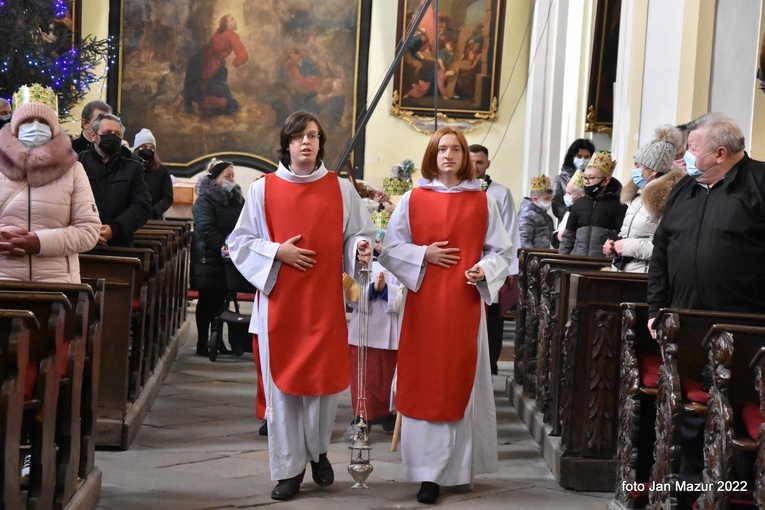 Żagań. Kolędowanie i pokłon Dzieciątku Jezus