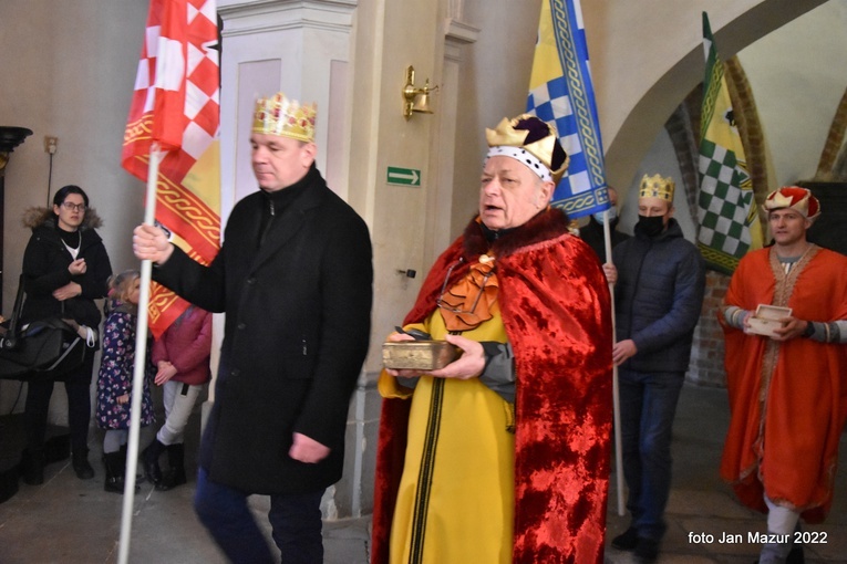 Żagań. Kolędowanie i pokłon Dzieciątku Jezus