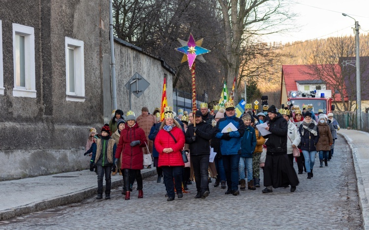 Orszak Trzech Króli 2022 w Mieroszowie