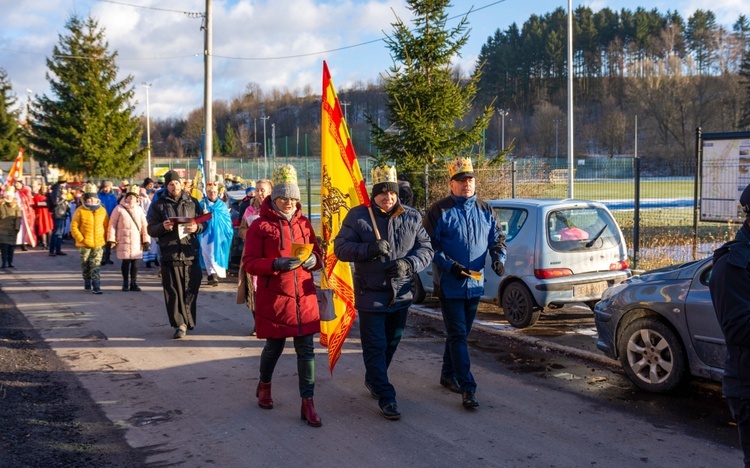 Orszak Trzech Króli 2022 w Mieroszowie