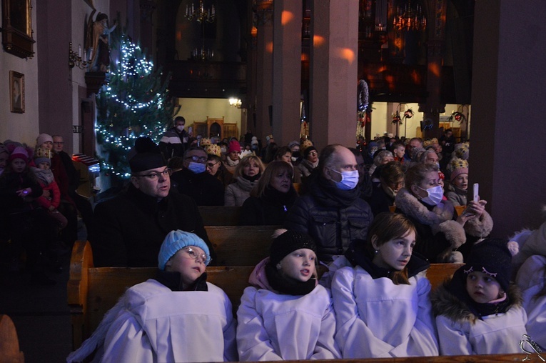 Rodzina "Sygnału Miłosierdzia" zagrała z dziećmi koncert kolęd