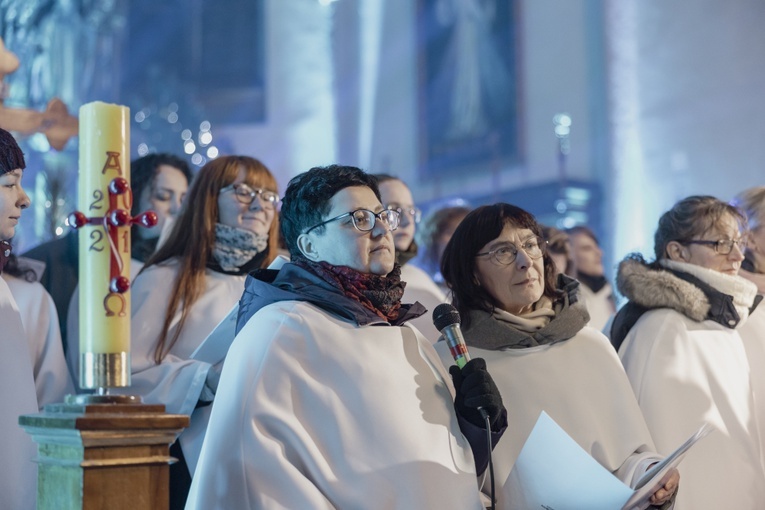 Rodzina "Sygnału Miłosierdzia" zagrała z dziećmi koncert kolęd