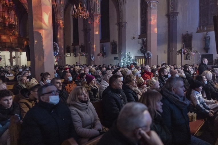 Rodzina "Sygnału Miłosierdzia" zagrała z dziećmi koncert kolęd