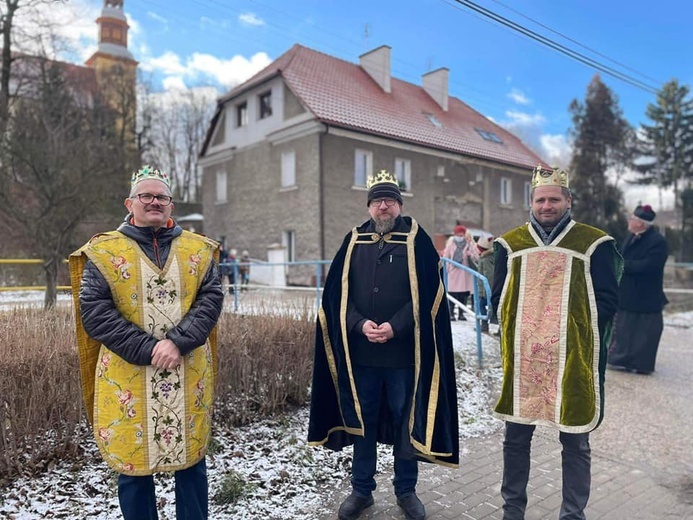 Orszak Trzech Króli 2022 w Starych Bogaczowicach