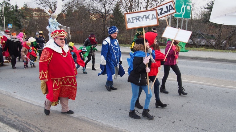 Orszak Trzech Króli 2022 w Brzegu Dolnym
