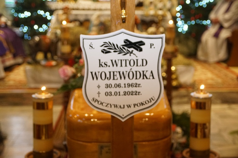 Eksporta ciała ks. Witolda Wojewódki w Świebodzicach