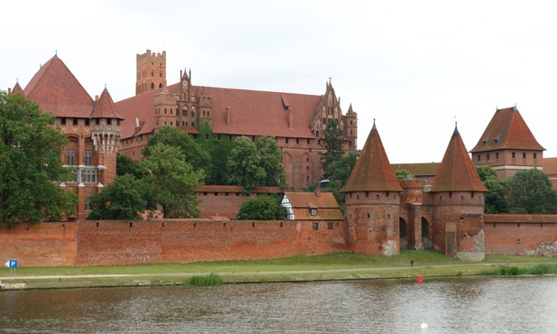 Ponad 390 tys. osób z 84 krajów odwiedziło w ub. roku zamek krzyżacki w Malborku