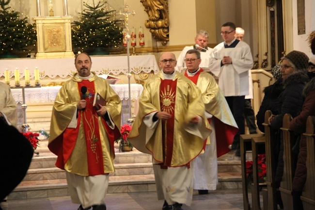 Poświęcenie tablicy pamiątkowej o. Huberta Czumy SJ