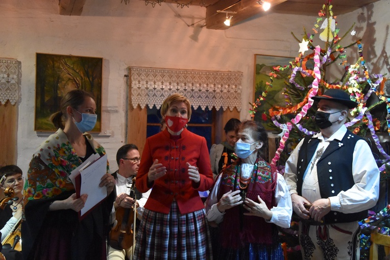 Kolędowanie pod Babią Górą 