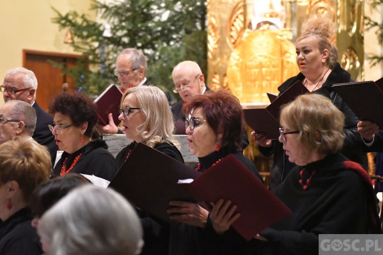 Kolędy i pastorałki u Zbawiciela