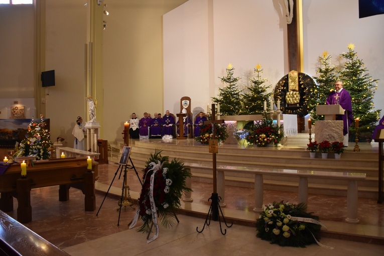 Pożegnanie śp. ks. Rafała Saramy
