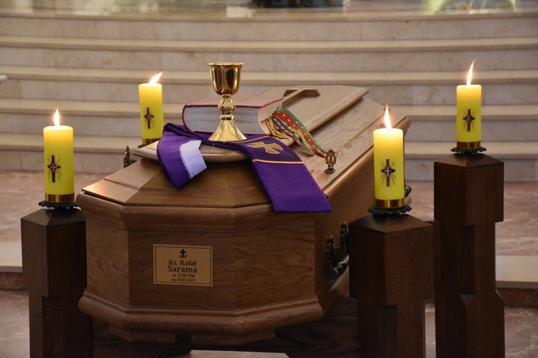 Pożegnanie śp. ks. Rafała Saramy