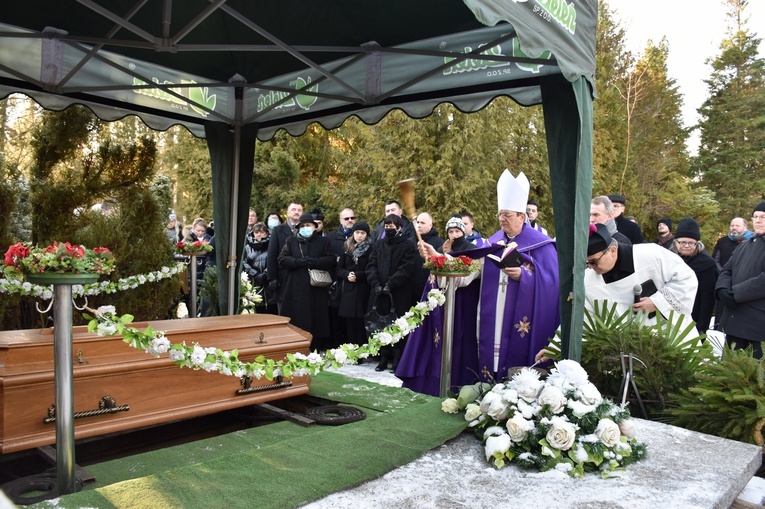 Pożegnanie śp. ks. Rafała Saramy