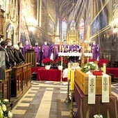 Uroczystości pogrzebowe odbyły się 5 stycznia w Krakowie.