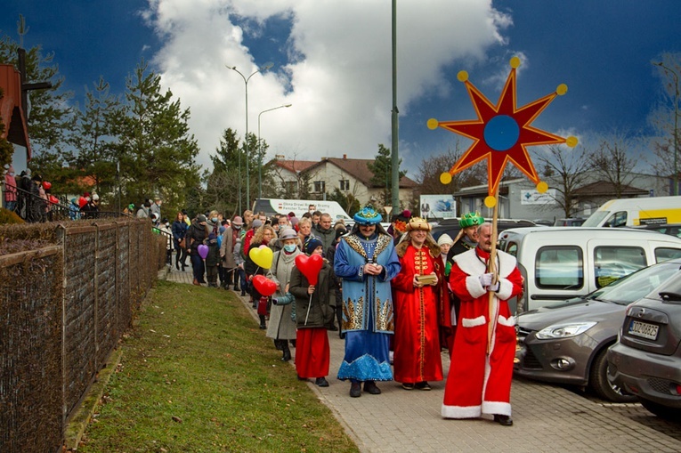 Dzierżoniów. Orszak Trzech Króli jednak poszedł