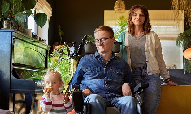 Prawdziwa miłość wszystko przetrzyma – są przekonani Anna i Artur Wachowiczowie. Na zdjęciu z córeczką Hanią.