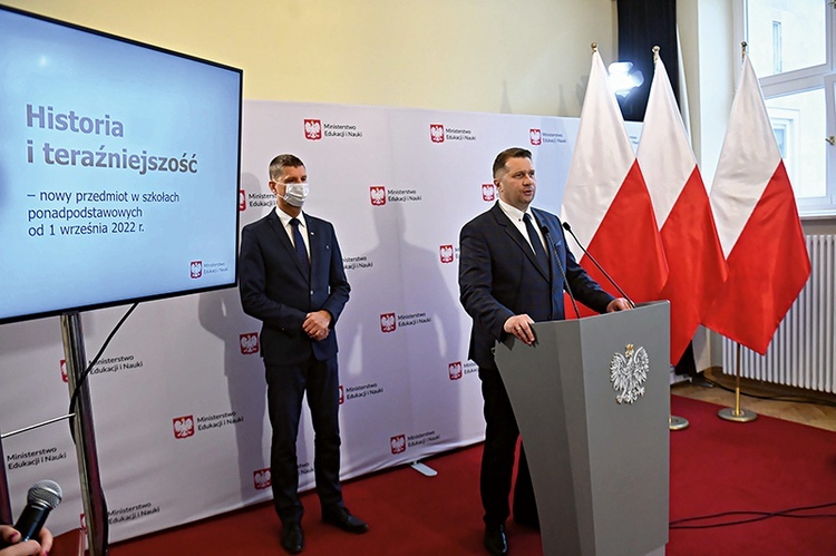 Dzięki nowemu przedmiotowi młodzież pozna procesy historyczne, które doprowadziły nas do wolnego państwa – uważa minister edukacji.