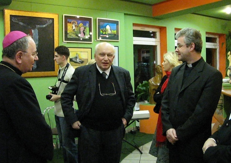 Tarnów. Wernisaż wystawy "Dekalog w obrazach" sprzed 15 lat