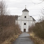 Krzywy kościół w Karwinie