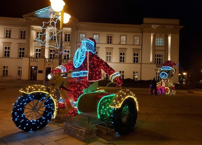 Świetlna dekoracja w Radomiu