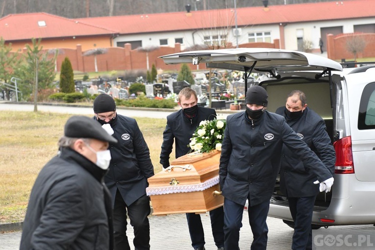 Pogrzeb ks. Bogdana Niparki