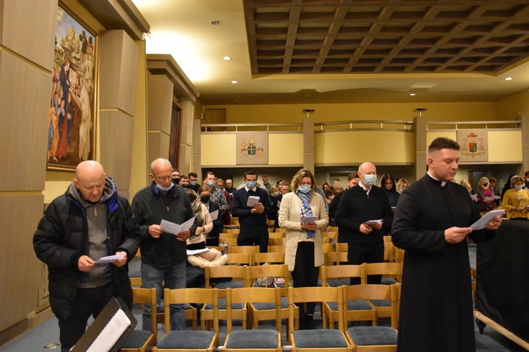 Abp Tadeusz Wojda spotkał się z delegatami synodalnymi