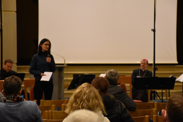 Abp Tadeusz Wojda spotkał się z delegatami synodalnymi