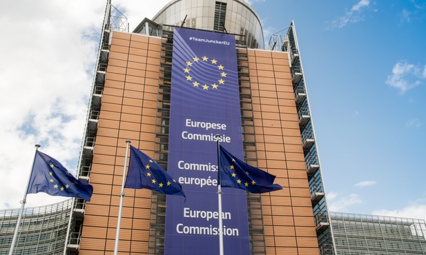 Komisarz UE: Sąd Konstytucyjny Rumunii podąża śladami Polski potwierdzając nadrzędność prawa krajowego