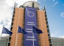 Komisarz UE: Sąd Konstytucyjny Rumunii podąża śladami Polski potwierdzając nadrzędność prawa krajowego