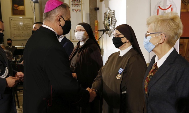 Wyróżnienie Benemerenti m.in. dla dzieła Lasek 