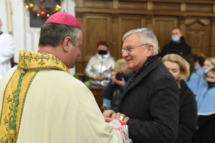 Blask ołtarza w mieleckiej bazylice