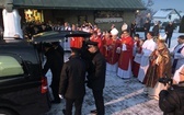 Ostatnie pożegnanie śp. ks. kan. Tadeusza Krzyżaka w Bystrej Krakowskiej