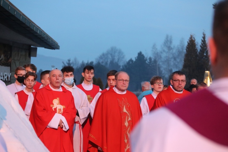 Ostatnie pożegnanie śp. ks. kan. Tadeusza Krzyżaka w Bystrej Krakowskiej