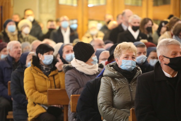 Ostatnie pożegnanie śp. ks. kan. Tadeusza Krzyżaka w Bystrej Krakowskiej