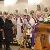 Ostatnie pożegnanie śp. ks. kan. Tadeusza Krzyżaka w Bystrej Krakowskiej