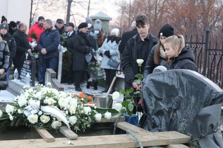 Ostatnie pożegnanie śp. ks. kan. Tadeusza Krzyżaka w Bielsku-Białej Hałcnowie