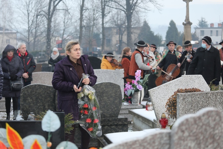 Ostatnie pożegnanie śp. ks. kan. Tadeusza Krzyżaka w Bielsku-Białej Hałcnowie