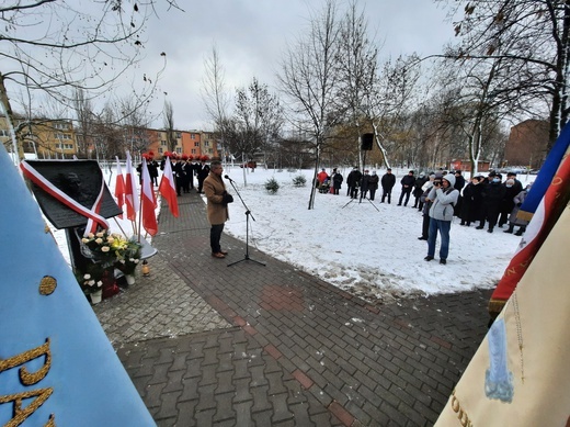 Odsłonięcie tablicy na Skwerze Ks. Jana Machy