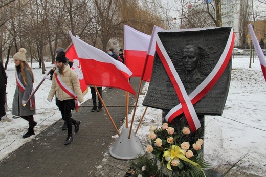 Odsłonięcie tablicy na Skwerze Ks. Jana Machy