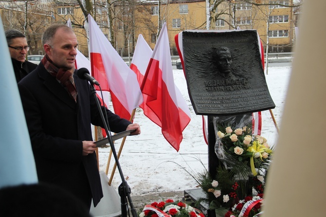 Odsłonięcie tablicy na Skwerze Ks. Jana Machy