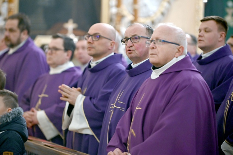 Msza żałobna ks. Antoniego Kopacza w Polanicy-Zdroju 