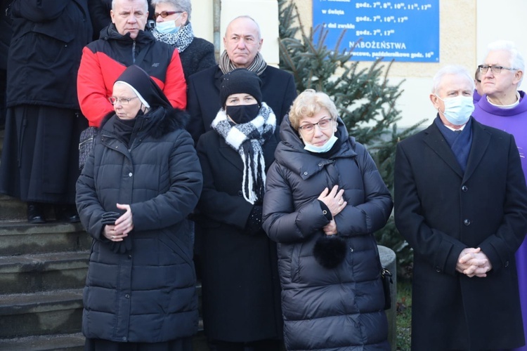 Polanica-Zdrój. Pożegnanie i eksporta ciała ks. Antoniego Kopacza