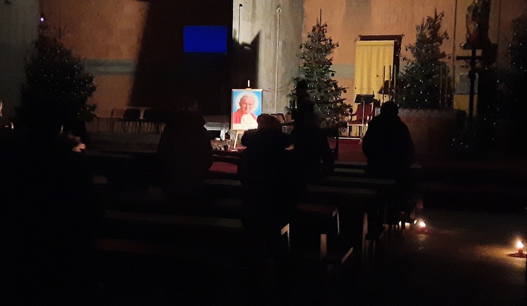 Lubin. Na apel ze świecą i prośbą