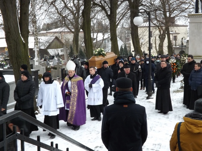 Żabno. Pogrzeb śp. ks. Waldka Sosnowskiego