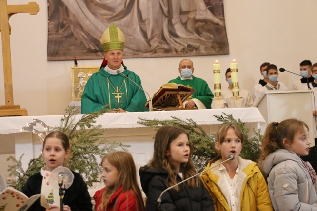 Kolędowanie w parafii Matki Odkupiciela w Radomiu