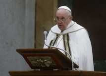 Papież: Podążajmy drogą pokory, braterstwa i adoracji