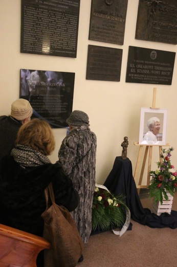 Odsłonięcie tablicy poświęconej śp. Teresie Trzeciak